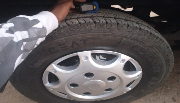 2014 Mahindra Bolero DI AC BS-III, Diesel, Manual, 1,92,417 km, tyre