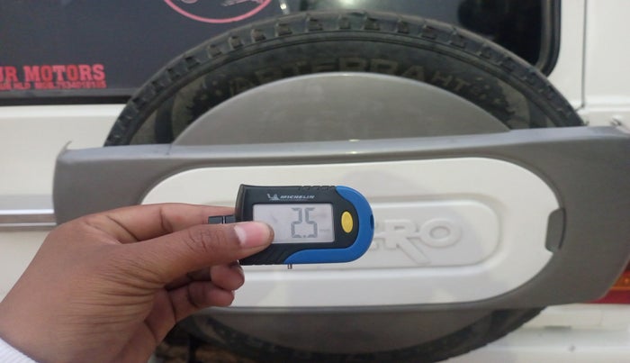 2014 Mahindra Bolero DI AC BS-III, Diesel, Manual, 1,92,417 km, tyre