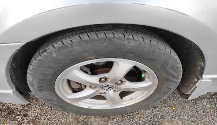 2010 Honda Civic 1.8L I-VTEC V MT, Petrol, Manual, 94,645 km, tyre