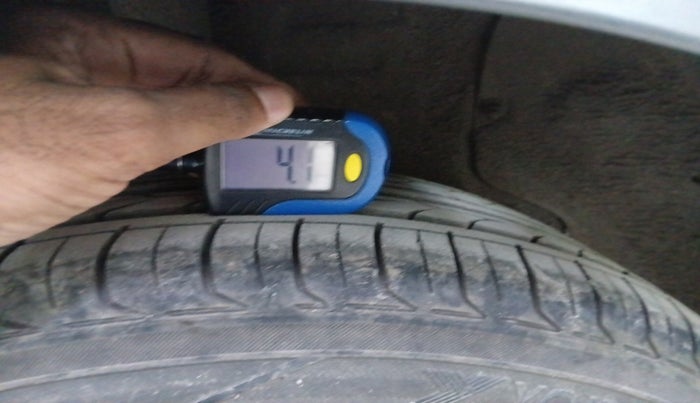 2010 Tata Manza AURA +SAFIRE, Petrol, Manual, 62,477 km, tyre