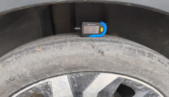 2021 Volkswagen TAIGUN GT PLUS 1.5 TSI DSG, Petrol, Automatic, 41,999 km, tyre