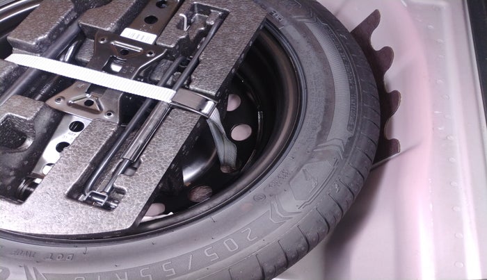 2021 Volkswagen TAIGUN GT PLUS 1.5 TSI DSG, Petrol, Automatic, 41,999 km, tyre