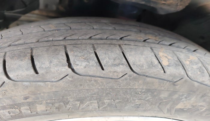 2025 Maruti Invicto ALPHA PLUS 7 STRONG HYBRID , Hybrid, Automatic, 22,707 km, tyre