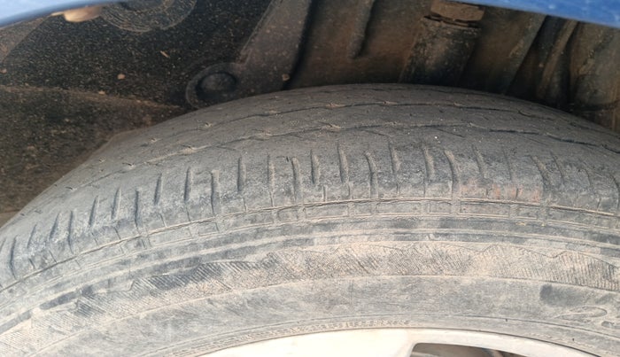 2013 Renault Duster 110 PS RXZ DIESEL, Diesel, Manual, 1,86,175 km, tyre