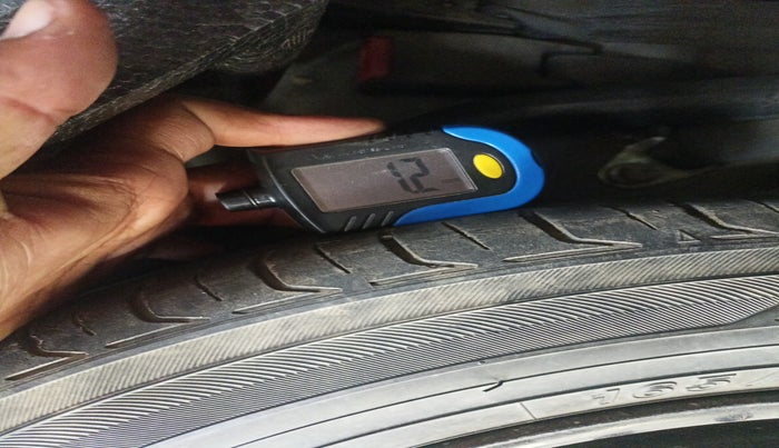 2011 Maruti Wagon R 1.0 VXI, Petrol, Manual, 97,125 km, tyre