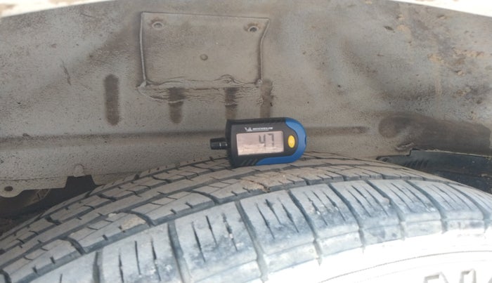 2016 Mahindra Scorpio S10, Diesel, Manual, 2,35,294 km, tyre