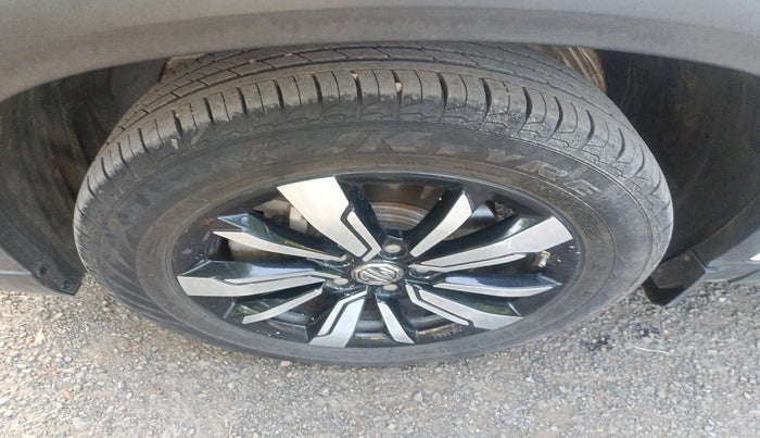 2019 MG HECTOR SMART 2.0 DIESEL, Diesel, Manual, 1,19,081 km, tyre