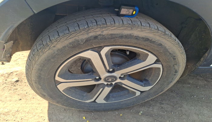 2021 Tata NEXON XZ PLUS PETROL, Petrol, Manual, 62,516 km, tyre