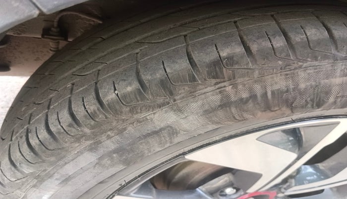 2022 KIA SONET GTX PLUS 1.5 AT, Diesel, Automatic, 1,47,049 km, tyre