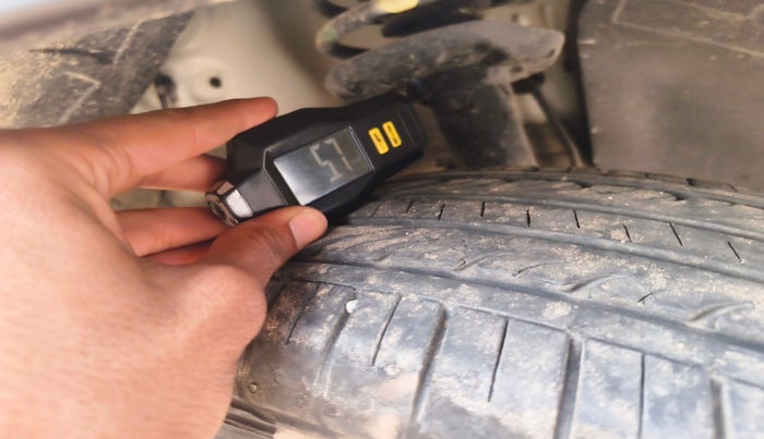 2023 KIA SONET HTE 1.2, Petrol, Manual, 12,103 km, tyre