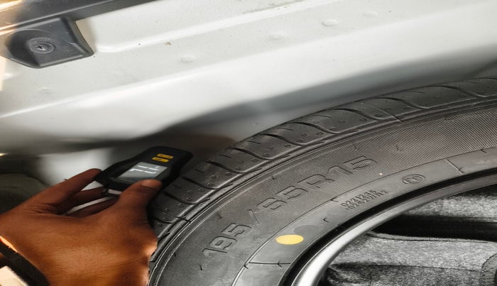 2023 KIA SONET HTE 1.2, Petrol, Manual, 12,103 km, tyre