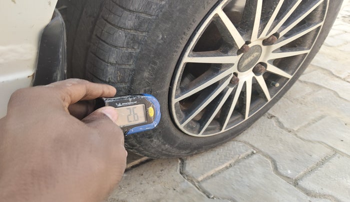 2012 Maruti Alto K10 VXI, Petrol, Manual, 75,919 km, tyre