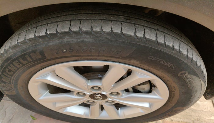 2016 Hyundai Creta SX PLUS AT 1.6 DIESEL, Diesel, Automatic, 77,065 km, tyre