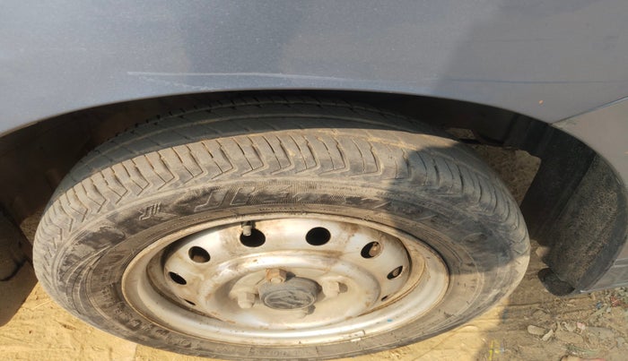 2011 Maruti Wagon R 1.0 LXI, Petrol, Manual, 76,094 km, tyre