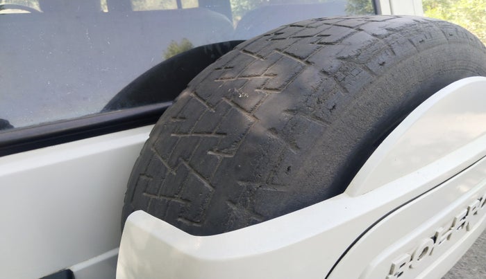 2012 Mahindra Bolero SLE BS-III, Diesel, Manual, 1,23,456 km, tyre