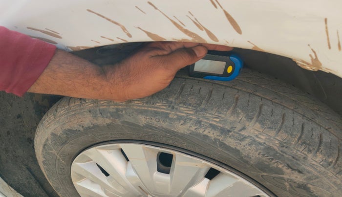 2015 Chevrolet Sail 1.2 LS, Petrol, Manual, 1,25,583 km, tyre