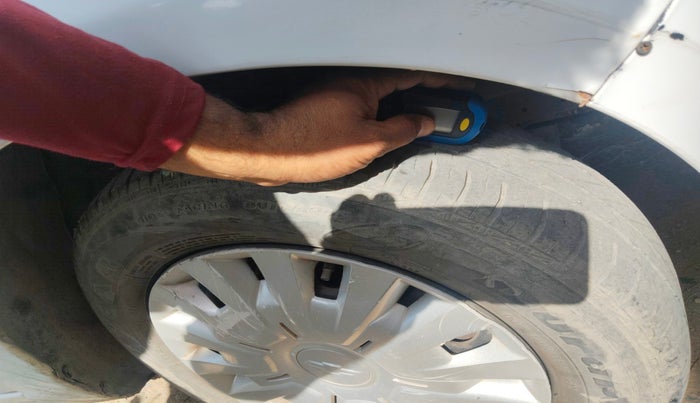 2015 Chevrolet Sail 1.2 LS, Petrol, Manual, 1,25,583 km, tyre