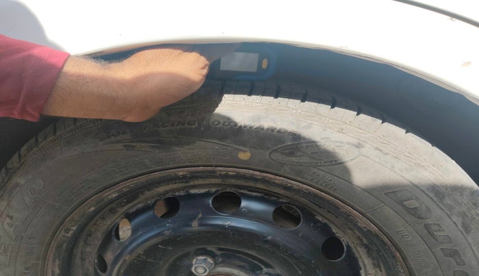 2015 Chevrolet Sail 1.2 LS, Petrol, Manual, 1,25,583 km, tyre