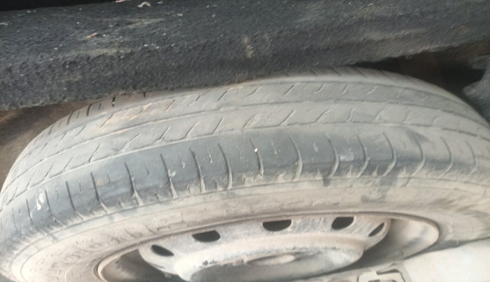 2014 Maruti Wagon R 1.0 LXI, Petrol, Manual, 94,910 km, tyre