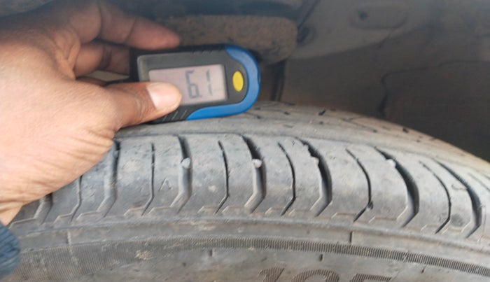 2024 Hyundai NEW I20 Sportz (O) 1.2, Petrol, Manual, 17,761 km, tyre