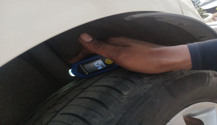 2016 Ford Ecosport TITANIUM+ 1.5L DIESEL, Diesel, Manual, 99,603 km, tyre