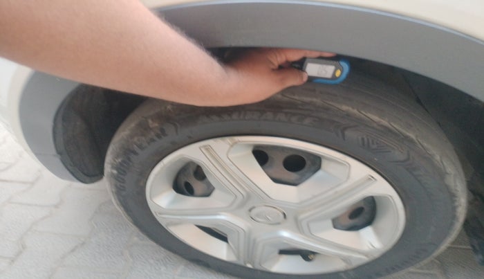 2019 Tata NEXON XT DIESEL, Diesel, Manual, 1,44,084 km, tyre