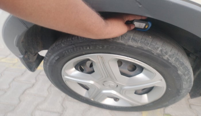 2019 Tata NEXON XT DIESEL, Diesel, Manual, 1,44,084 km, tyre