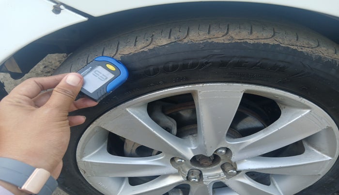 2012 Hyundai Verna FLUIDIC 1.6 CRDI SX, Diesel, Manual, 1,45,741 km, tyre