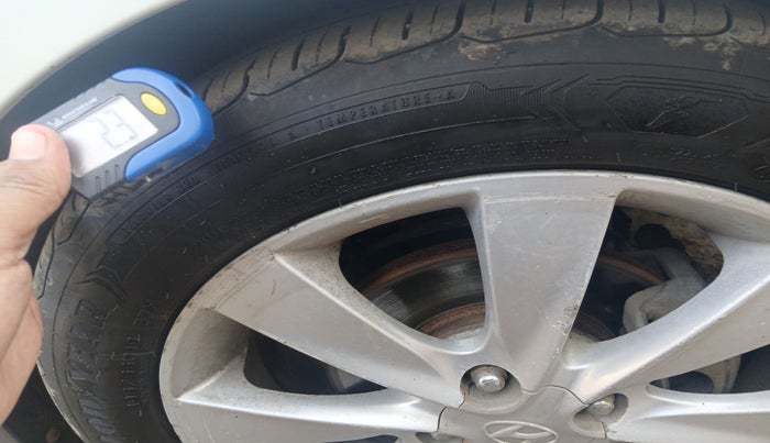 2012 Hyundai Verna FLUIDIC 1.6 CRDI SX, Diesel, Manual, 1,45,741 km, tyre