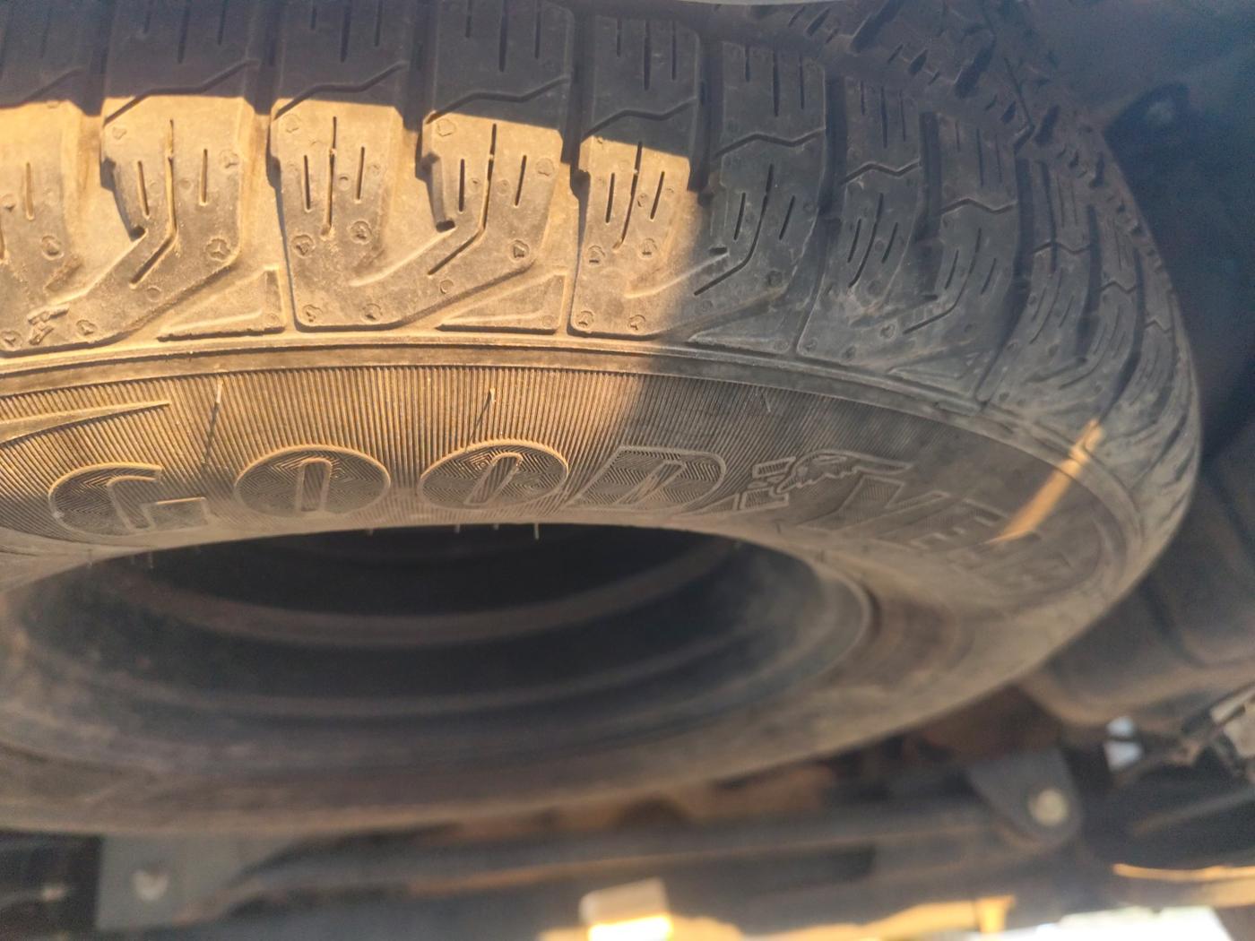 2023 Tata Harrier XZA PLUS 2.0L DARK EDITION, Diesel, Automatic, 34,323 km, tyre