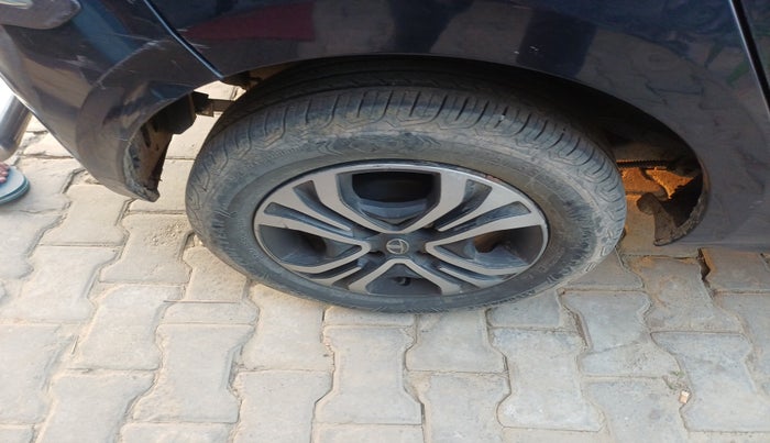 2022 Tata Tiago XT CNG, Petrol, Manual, 52,659 km, tyre