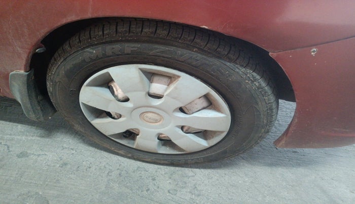 2010 Maruti Zen Estilo LXI, Petrol, Manual, 68,161 km, tyre