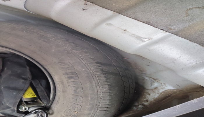 2015 Hyundai i10 MAGNA 1.1, Petrol, Manual, 74,278 km, tyre