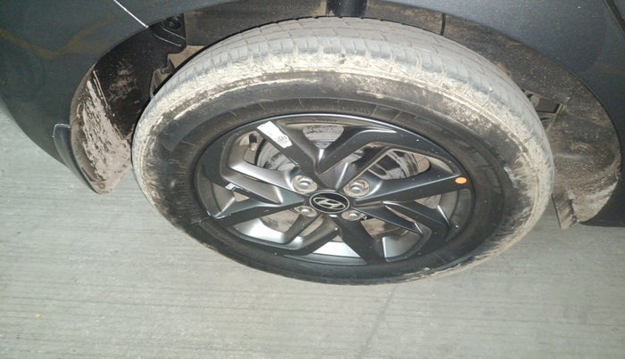 2022 Hyundai GRAND I10 NIOS SPORTZ 1.2 KAPPA VTVT CNG, Petrol, Manual, 24,987 km, tyre