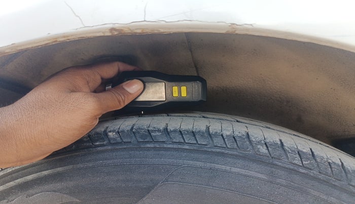 2012 Maruti Ritz VDI, Diesel, Manual, 1,34,957 km, tyre