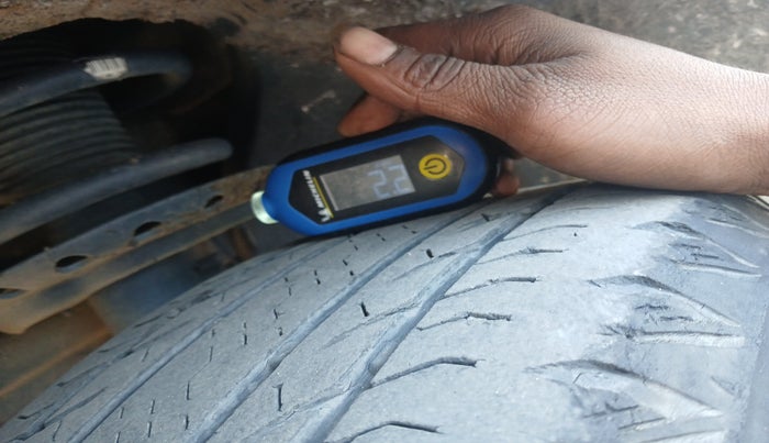 2023 Tata Safari XTA PLUS DARK EDITION, Diesel, Automatic, 62,366 km, tyre