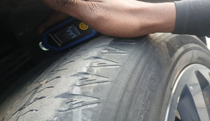 2023 Tata Safari XTA PLUS DARK EDITION, Diesel, Automatic, 62,366 km, tyre