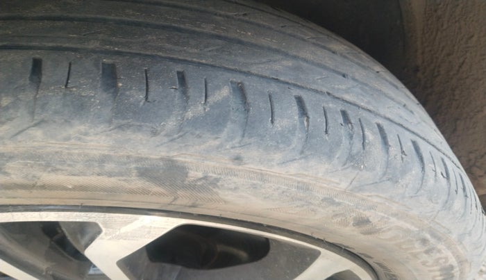 2021 Jeep Compass LIMITED (O) 2.0 DIESEL, Diesel, Manual, 1,30,002 km, tyre