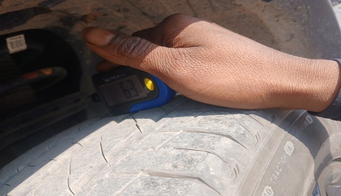 2024 Tata Safari ACCOMPLISHED PLUS DARK EDITION AT, Diesel, Automatic, 16,216 km, tyre