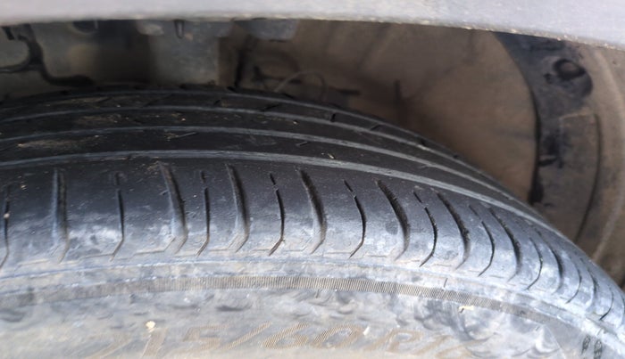 2023 Hyundai VENUE S (O) 1.0 Turbo MT, Petrol, Manual, 47,000 km, tyre