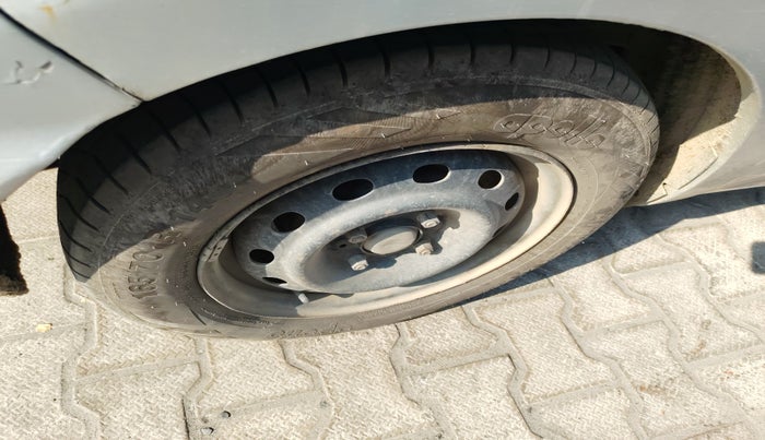 2016 Tata Tiago XT PETROL, Petrol, Manual, 86,872 km, tyre