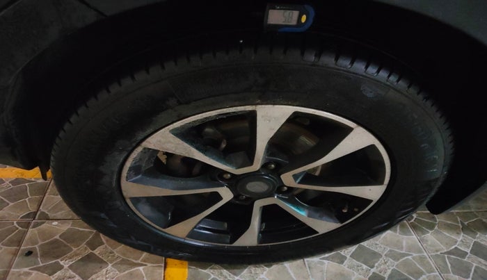 2020 Tata NEXON XZA PLUS PETROL, Petrol, Automatic, 91,937 km, tyre