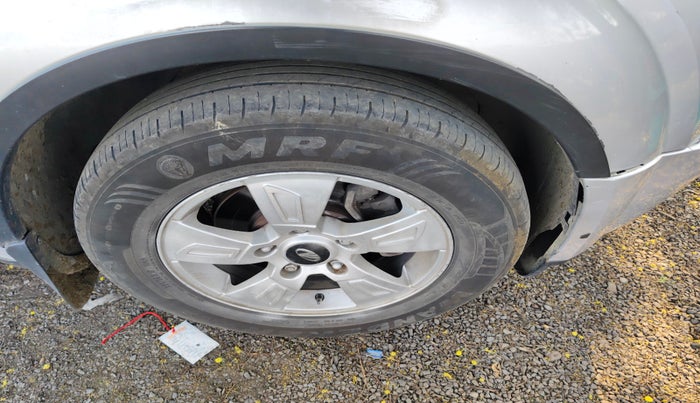 2012 Mahindra XUV500 W8, Diesel, Manual, 1,25,853 km, tyre