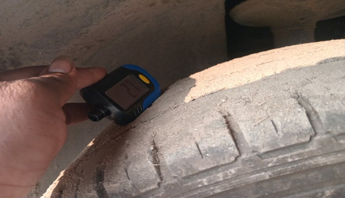 2013 Renault Duster 110 PS RXZ DIESEL, Diesel, Manual, 1,83,646 km, tyre