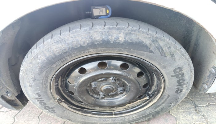 2011 Maruti Swift Dzire LXI, Petrol, Manual, 1,19,769 km, tyre