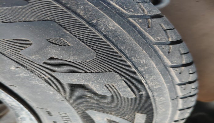 2021 Honda Amaze 1.2L I-VTEC VX, Petrol, Manual, 1,52,885 km, tyre