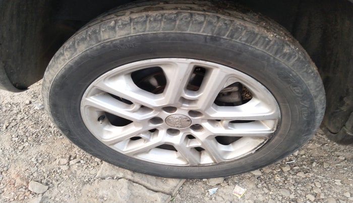 2017 Jeep Compass LIMITED 2.0 DIESEL, Diesel, Manual, 1,00,472 km, tyre