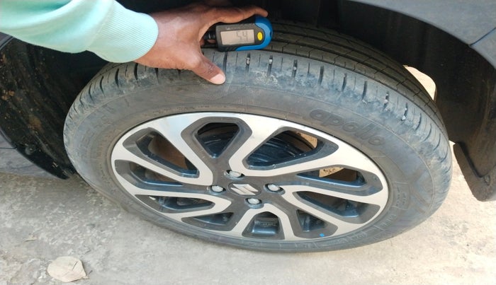 2022 Maruti Baleno ALPHA 1.2 AGS, Petrol, Automatic, 17,049 km, tyre