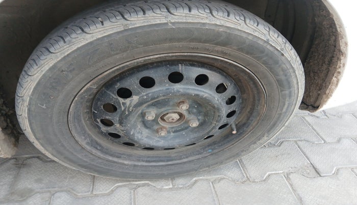 2011 Maruti Wagon R 1.0 VXI, Petrol, Manual, 79,800 km, tyre