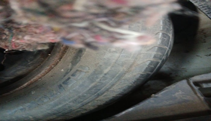 2011 Maruti Wagon R 1.0 VXI, Petrol, Manual, 79,800 km, tyre